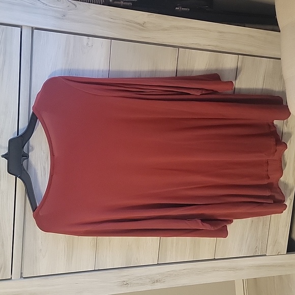 Retrology 3x 3/4 sleeve loose fitting orange soft top - Picture 2 of 4